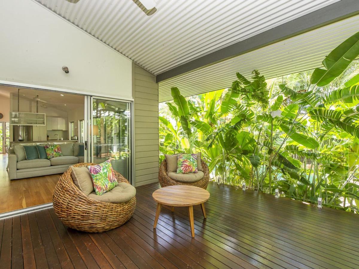 Whispering Palms Villa Nelly Bay Buitenkant foto